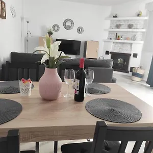 Apartamento Aleire Pueblo Evita, Benalmádena